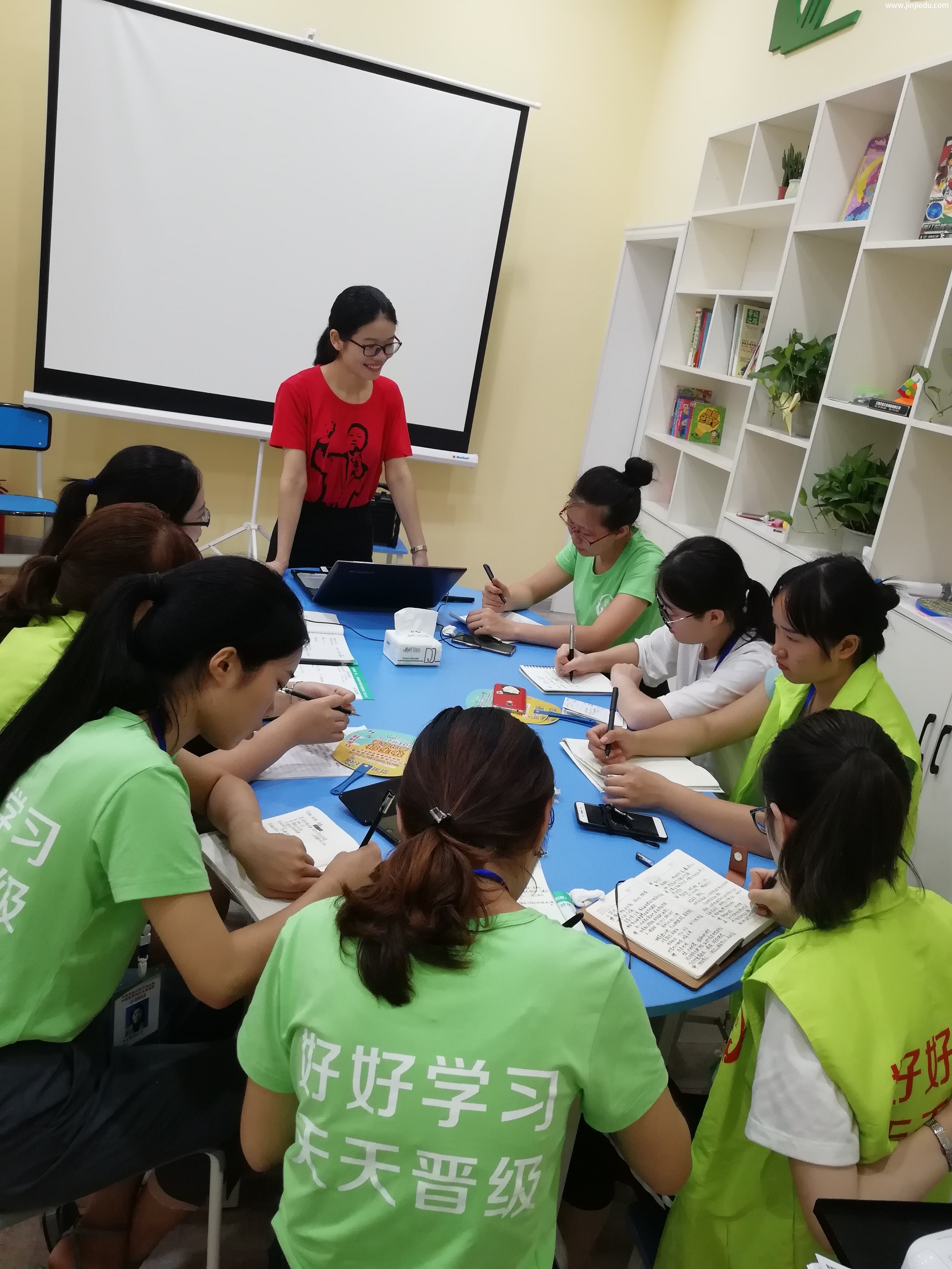 学生托管班经营技巧奖惩分明制定规则