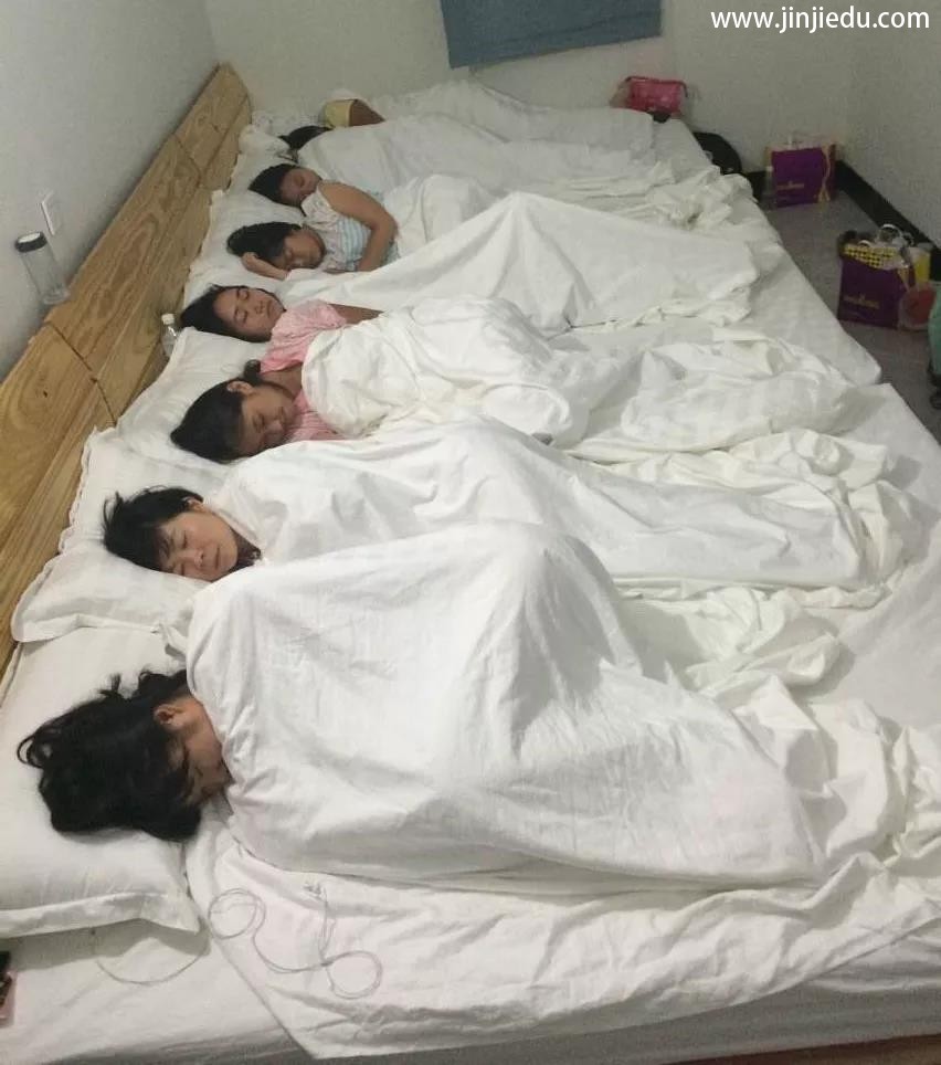 窦昆老师发问：谁让你们这样处处为老板考虑的？谁让你们这么虐待自己的？