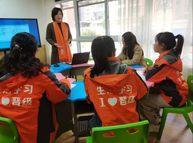 记咸宁晋级托管校区总部专家上门指导