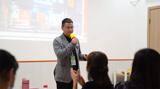 曾志坚校长：结缘晋级开启事业新蓝图，四口之家共建幸福大家庭