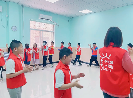 中托盟校长“十宗最”【一】：全国最早的加盟校长秦嘉佳