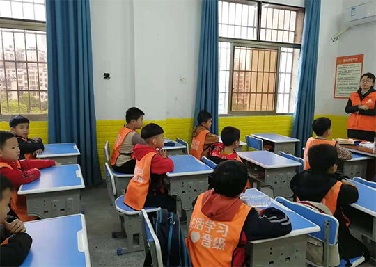 投资人们看过来！3招帮你参透托管加盟费用的真相