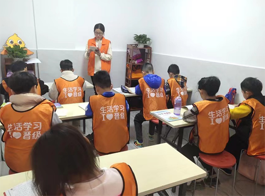 新手小白品牌托管机构的招生策略是什么
