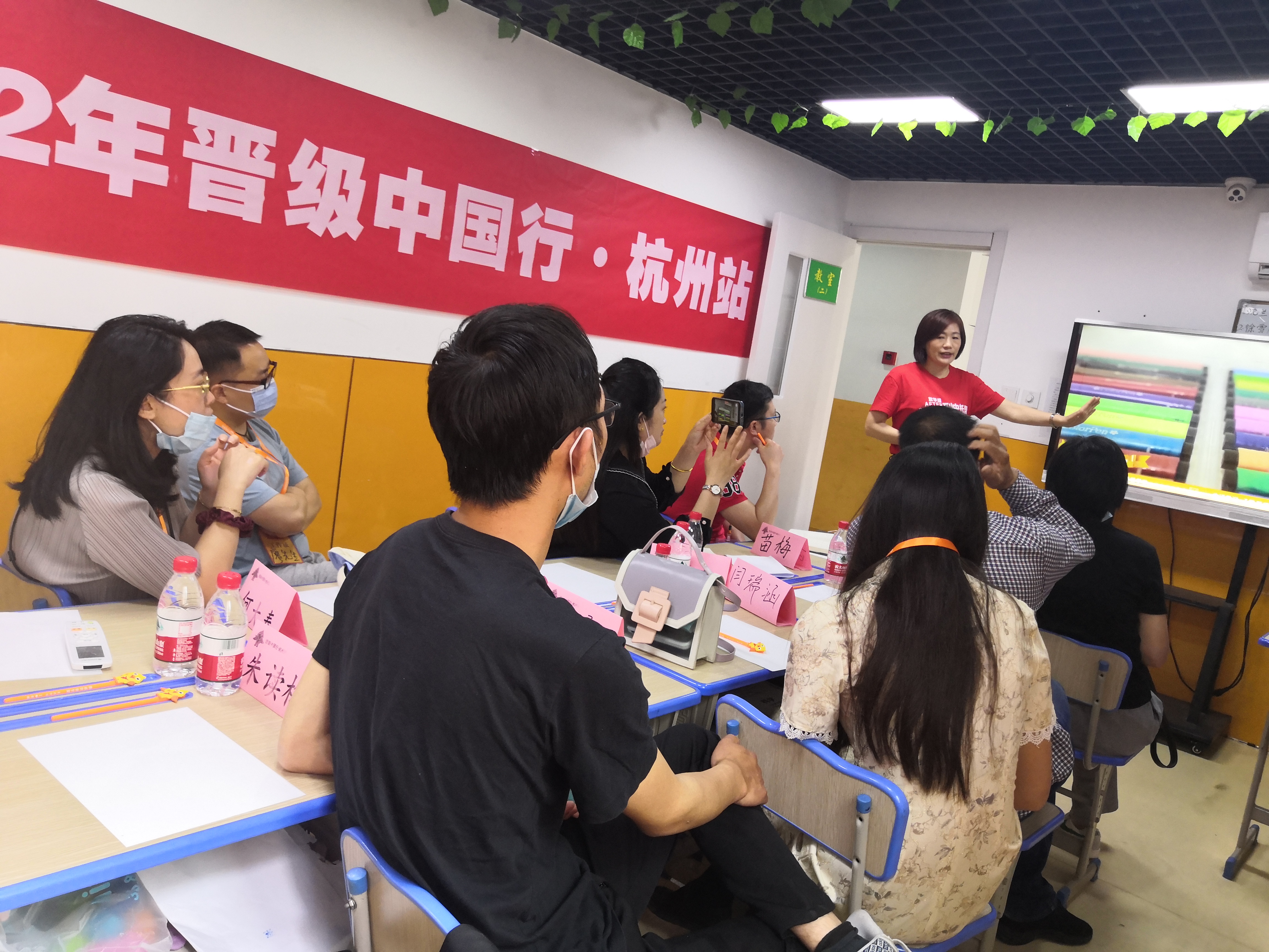 小白在小县城开办小学托管中心建设要多久