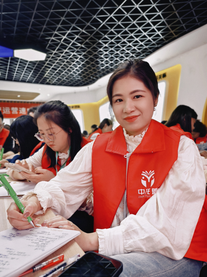 以爱为底色，托起孩子未来——看四川乐山徐学容校长的中托盟故事