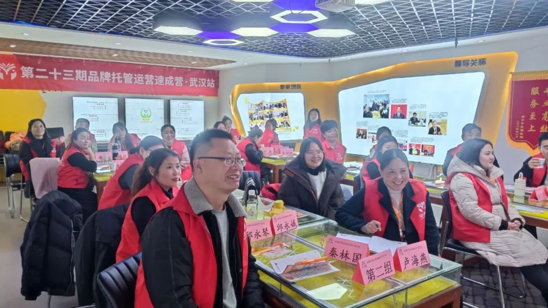 亲力亲为终有限，借势腾飞正当时——看河南郑州秦林国、卢海燕校长的中托盟故事
