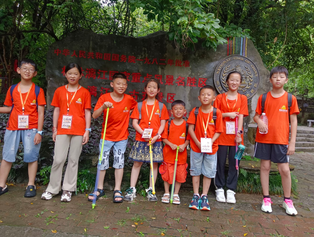 古东瀑布奇遇记！2025年暑假晋小鹰快乐学习动力营桂林站第三天，解锁勇气与欢笑