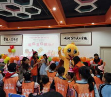 托管机构增长陪跑｜四大阶段完整服务链（诊断 — 方案 — 落地 — 陪跑）
